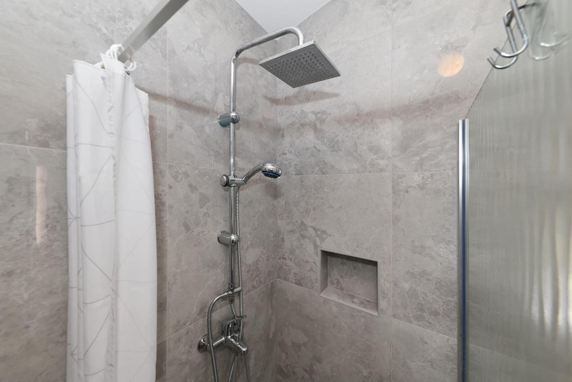 Apartments Rosini, 300M From The Beach With Shared Tavern And Bikes, Nin Esterno foto
